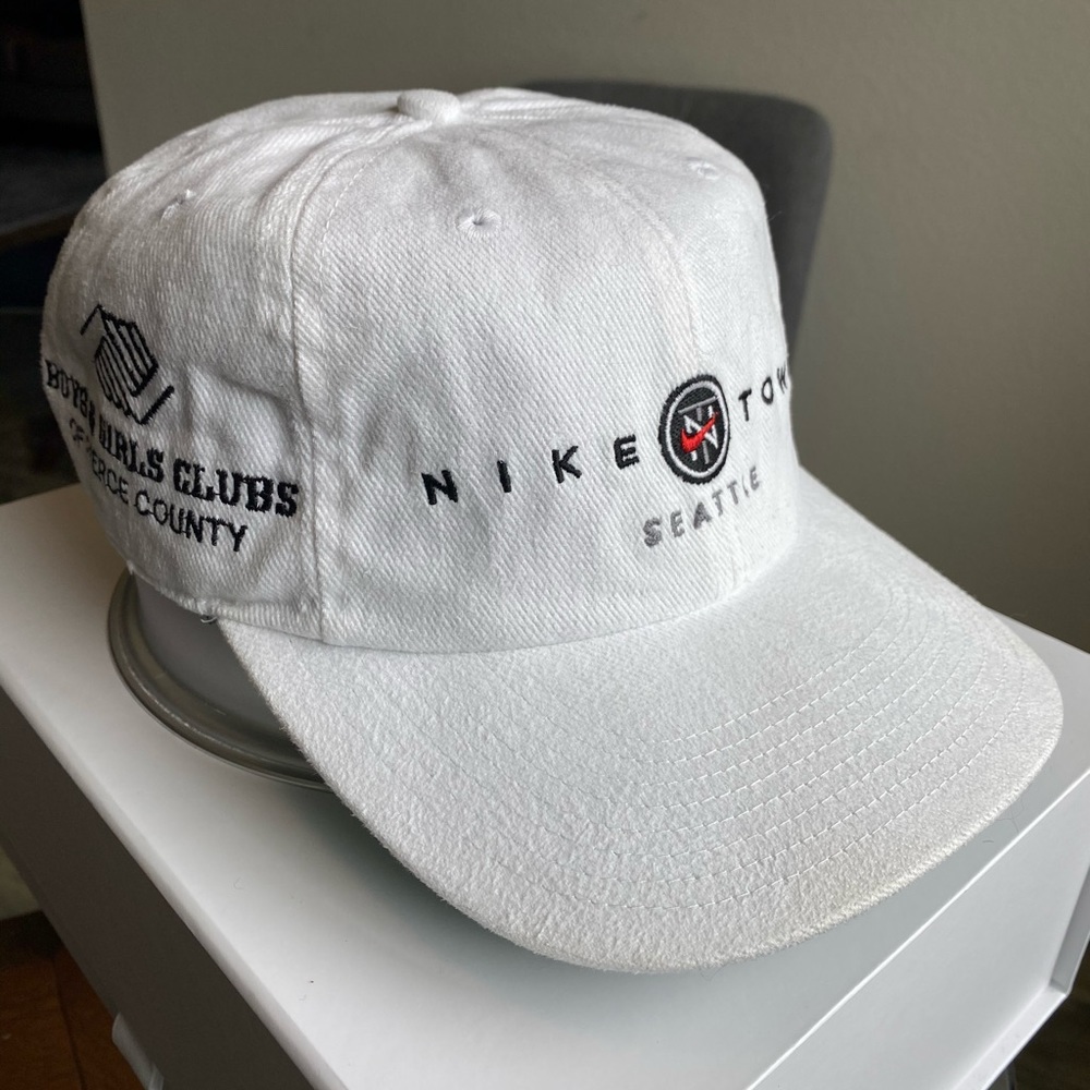 Vintage Nike Town Seattle Hat